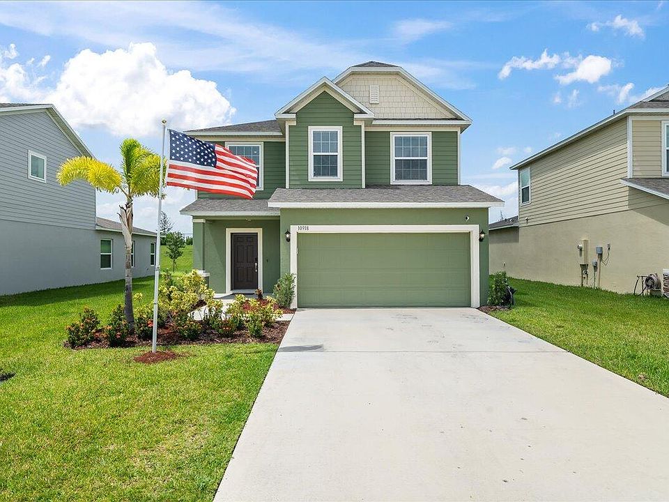 1st image of 10918 SW Vasari Way