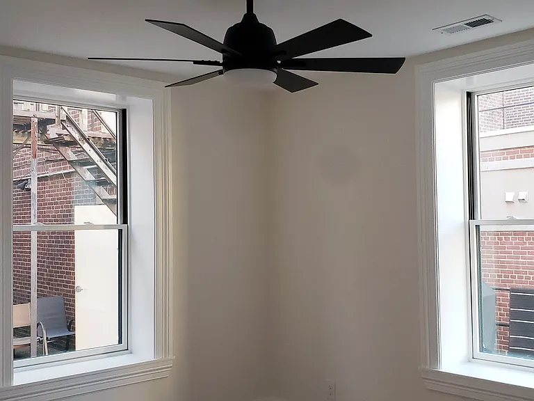 1828 Williamson St #2 — Photo 13