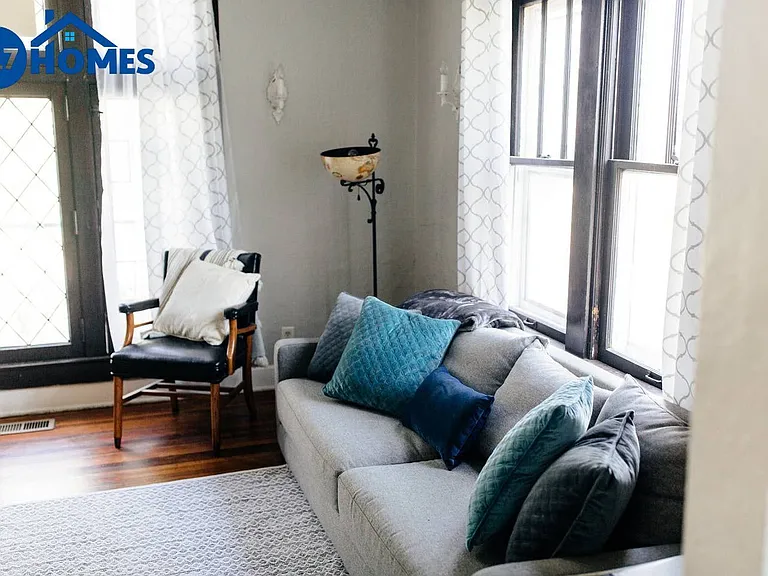 2525 Shelby St #1 — Photo 4