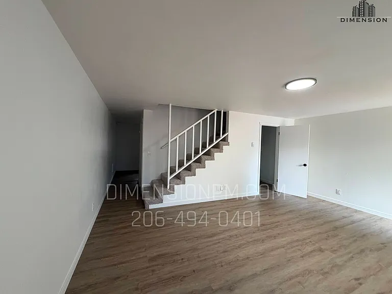 Olympia Townhouses — Photo 12