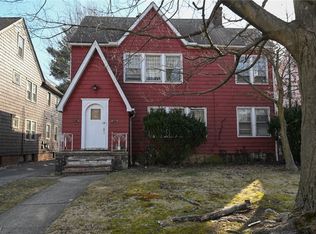 1537 Genesee Rd, South Euclid, OH 44121