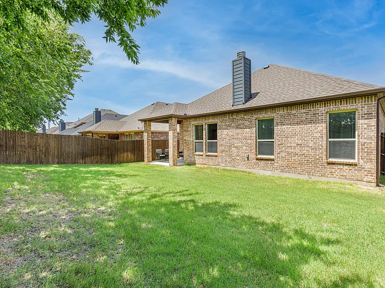 3901 Shadewell St — Photo 32