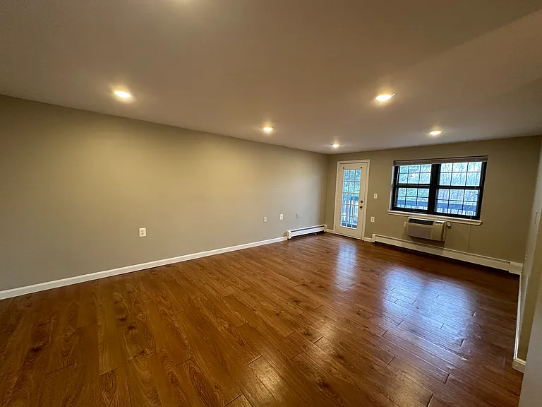 746 Highland Ave #321N — Photo 5