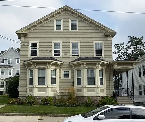 107 Winter St Photo 1