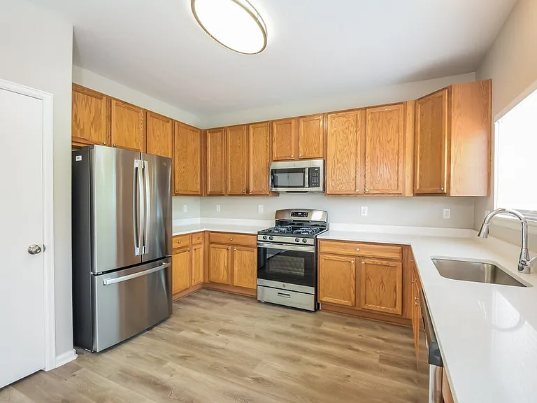 2487 E 127th Ct — Photo 9