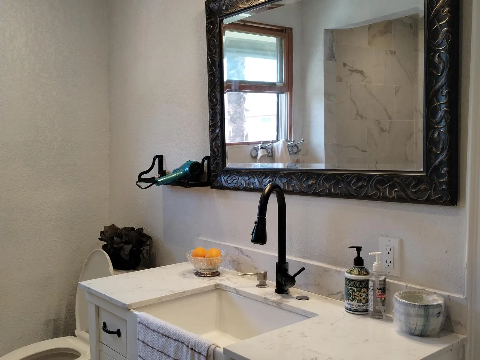 9233 Charles St — Photo 4
