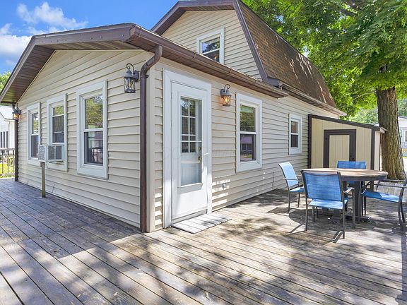 5th image of 13957 Custers Point Rd NE