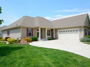 2542 Summerhill Ave, West Bend, WI 53095