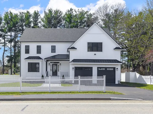 242 Oak St, Natick, MA 01760