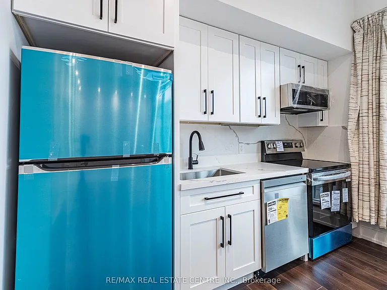 21 Nelson St #11 — Photo 11
