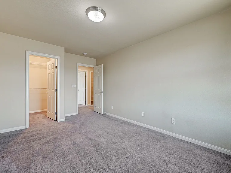 706 Eros Ct — Photo 35