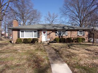 9233 Litzsinger Rd, Saint Louis, MO 63144