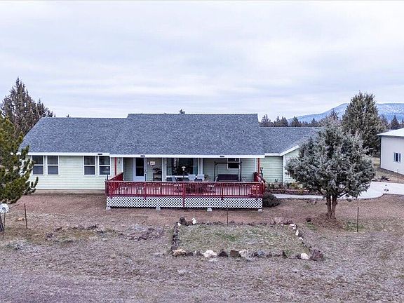 2nd image of 13645 SW Prairie Rd