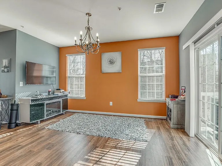 14755 Malloy Ct — Photo 14