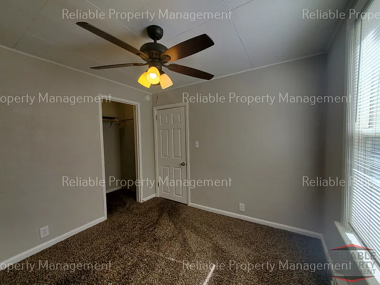 1497 Mound Ave — Photo 5