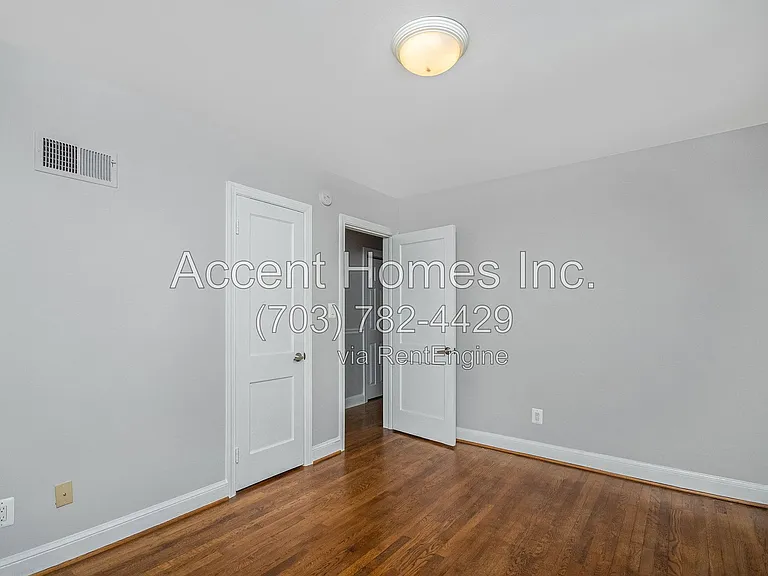 813 31st St S — Photo 27