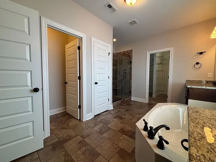 100 Middy Ln — Photo 20