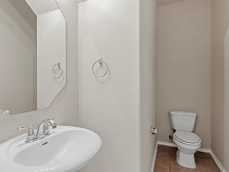 5417 Beacon Ln — Photo 5