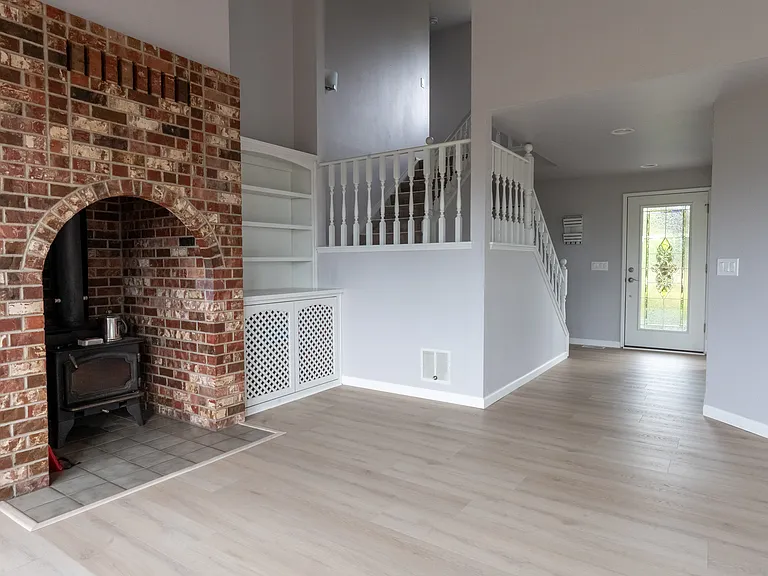 Entrance and main room. Wood burning stove works!