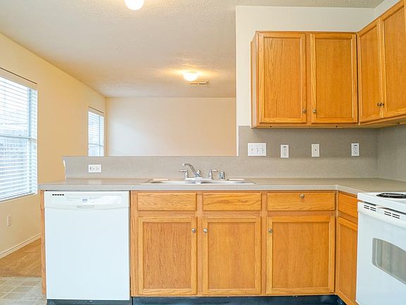 3rd image of 16774 N Bob White Dr