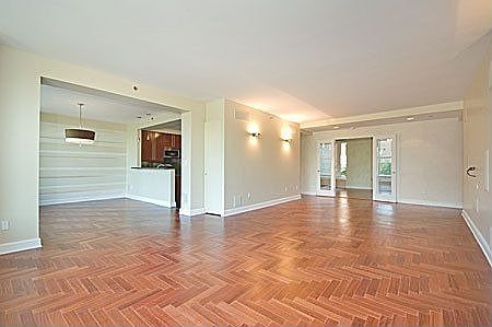 2nd image of 240 Riverside Blvd