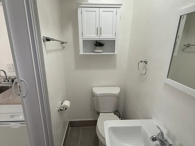 2501 SW 107th Ave — Photo 6