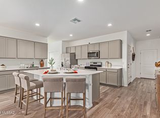 8656 W Soaptree Yucca Pl, Marana, AZ 85653