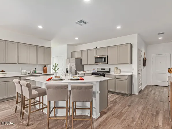 8682 W Prairie Acacia Dr, Marana, AZ 85653