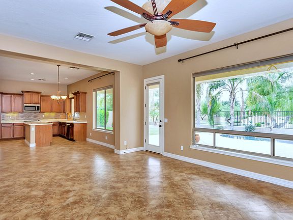 5th image of 1347 E Macaw Ct