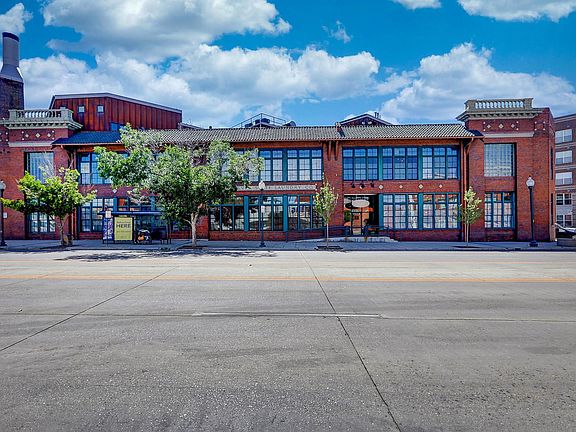2nd image of 2441 North Broadway