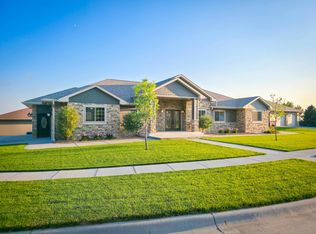 601 N 34th St, Norfolk, NE 68701