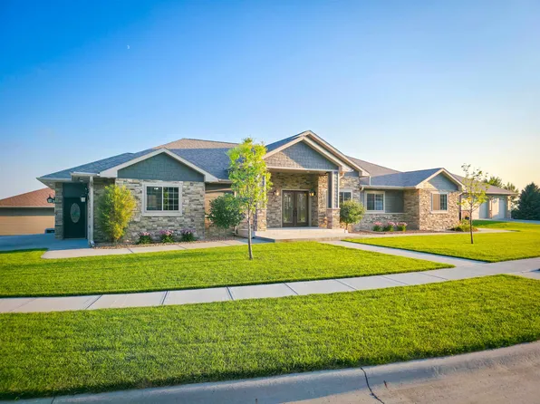 601 N 34th St, Norfolk, NE 68701