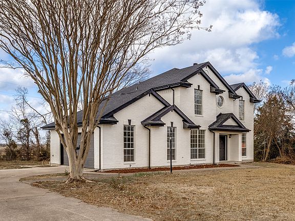 2nd image of 471 Meadowview Cir