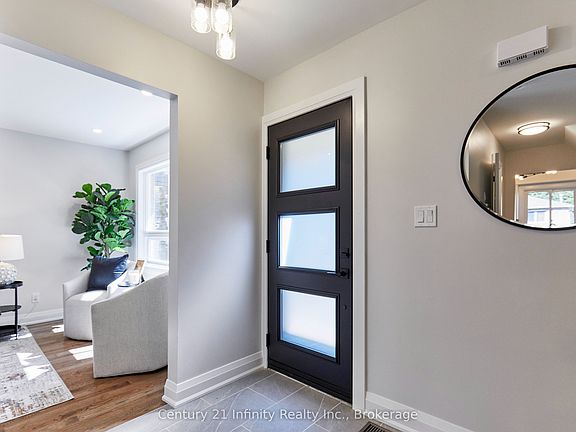 5th image of 113 Daniels Cres