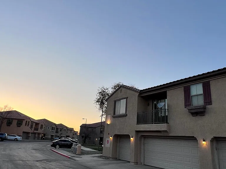 2 Car Garage