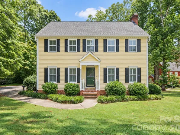 2720 Steeplechase Rd, Gastonia, NC 28056