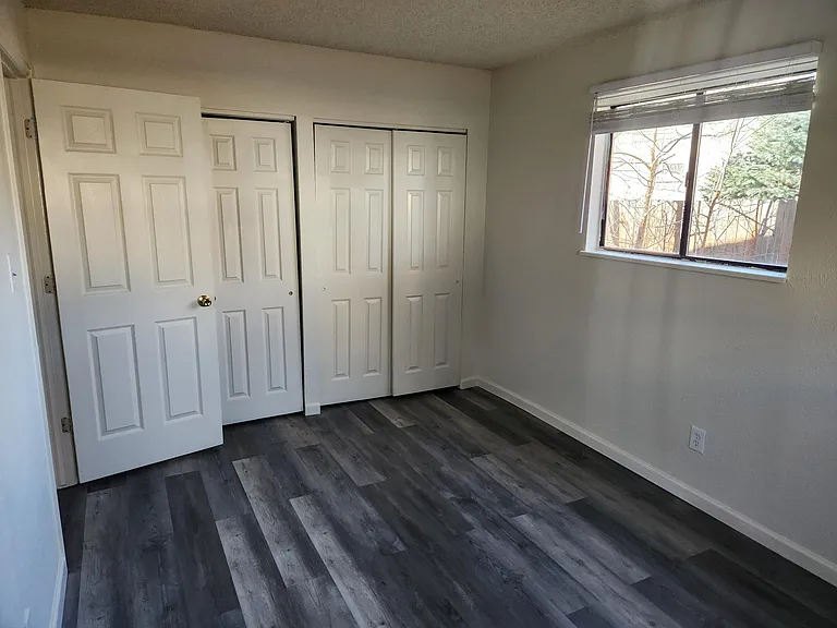 2304 S Williams St — Photo 15
