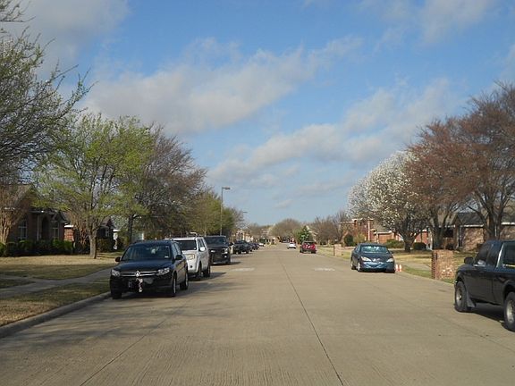 4th image of 1517 Pine Bluff Dr