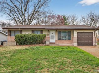 10217 Viscount Dr, Saint Louis, MO 63136