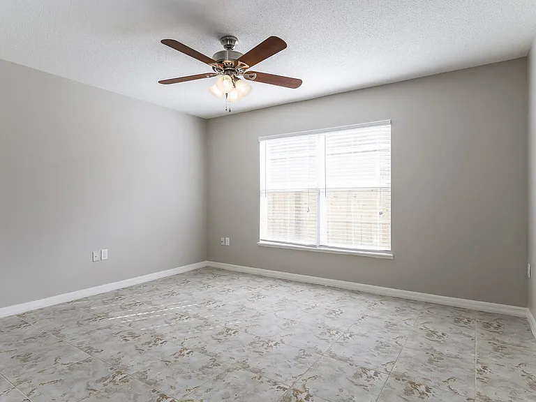 2902 Elbib Dr — Photo 3