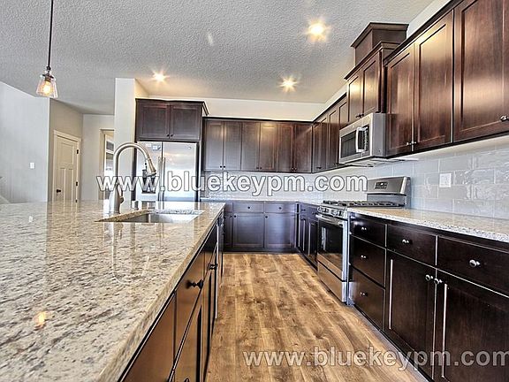 5th image of 17409 NE 78th Way