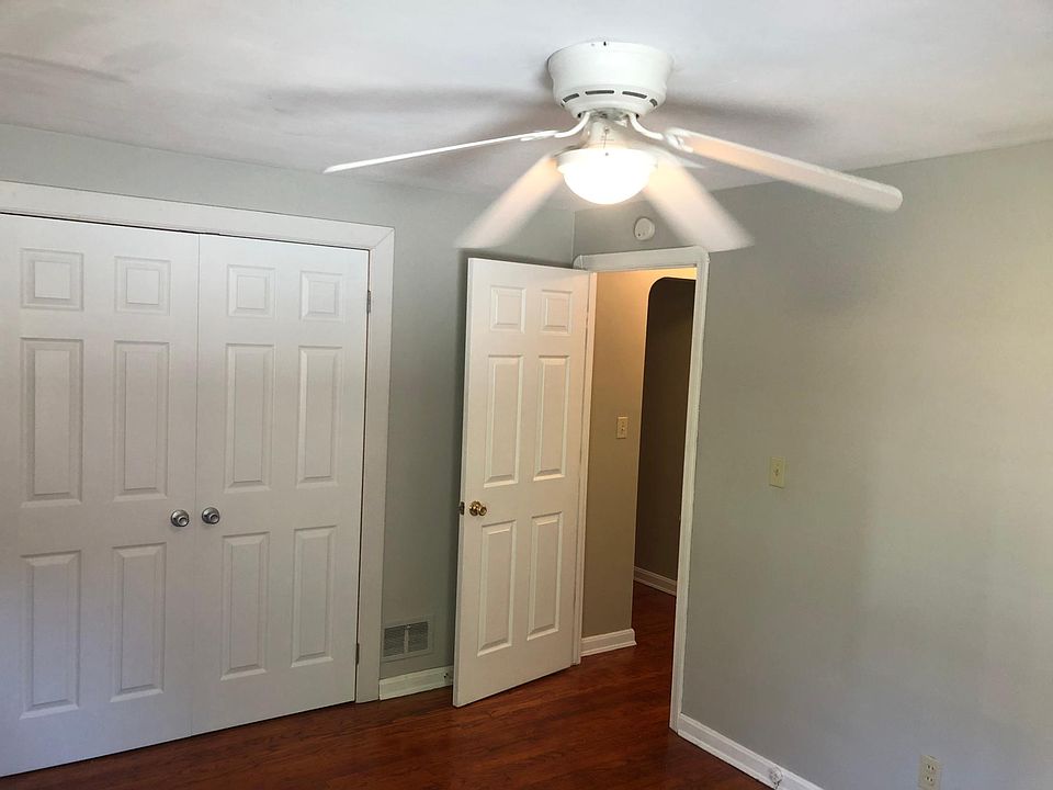 1st image of 19652 Hilliard Blvd #D
