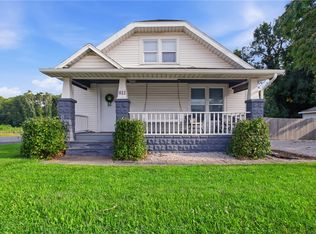 811 E Fayette Ave, Effingham, IL 62401