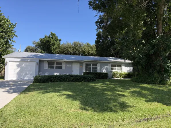 2359 Holly Lane, Palm Beach Gardens, FL 33410