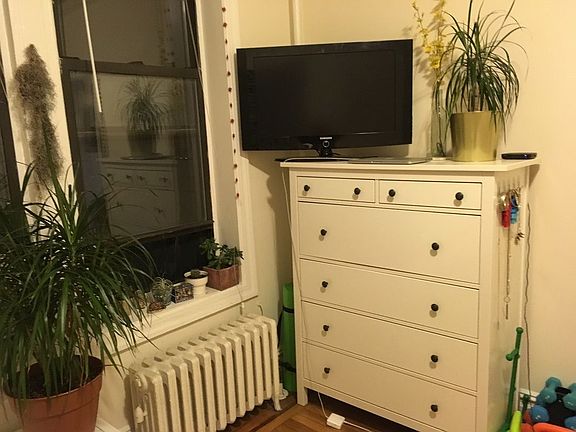 3rd image of 2273 41st St APT 3