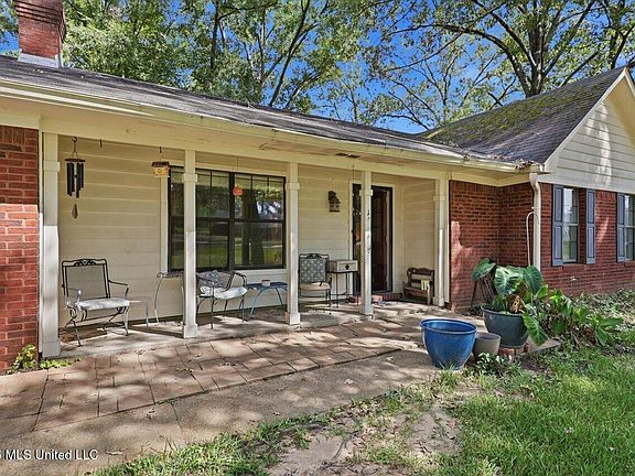 2nd image of 106 Three Prong Rd