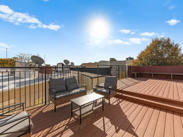 10 Hausman Street image 23 of 30