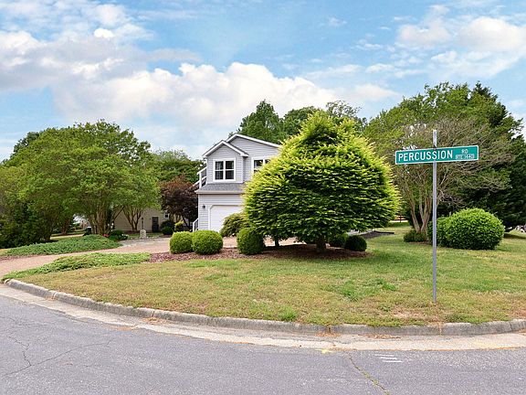 3rd image of 203 Percussion Rd
