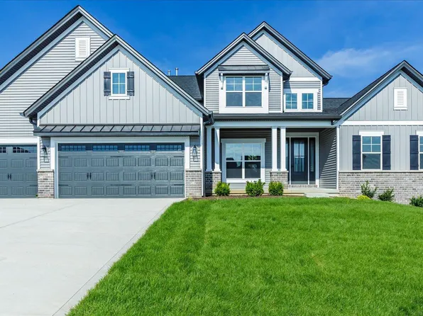 305 Clewer Park Ct, Lake Saint Louis, MO 63367