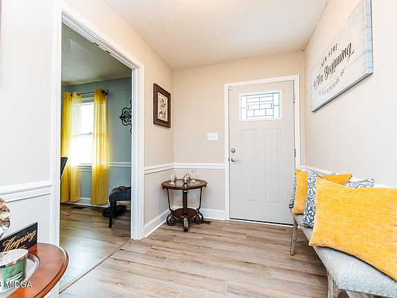 3rd image of 116 Bransford Dr